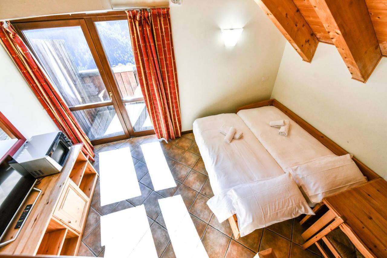 Residence Stalle Lunghe ปราโตเนโวโซ ภายนอก รูปภาพ