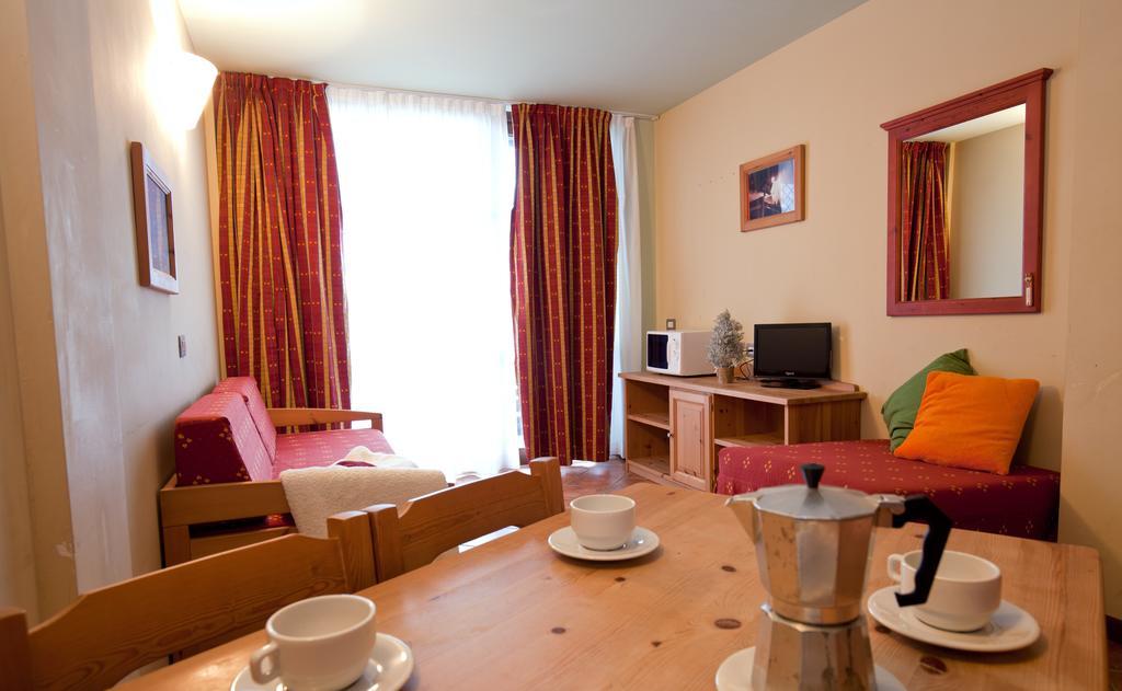 Residence Stalle Lunghe ปราโตเนโวโซ ภายนอก รูปภาพ