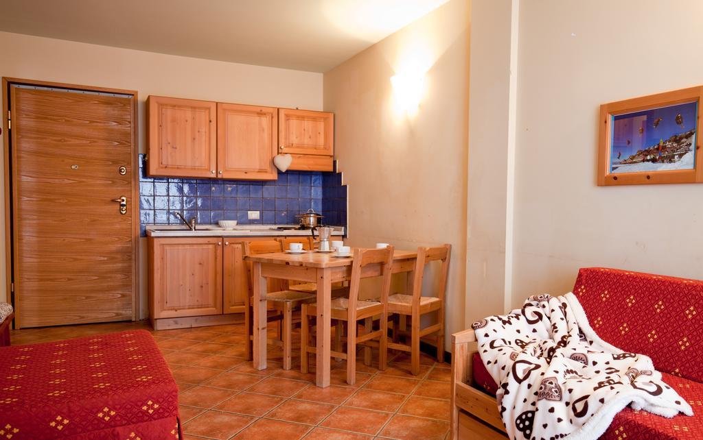Residence Stalle Lunghe ปราโตเนโวโซ ภายนอก รูปภาพ
