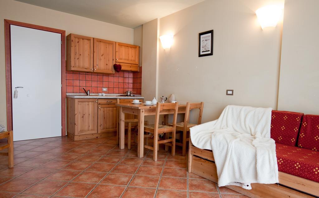 Residence Stalle Lunghe ปราโตเนโวโซ ภายนอก รูปภาพ